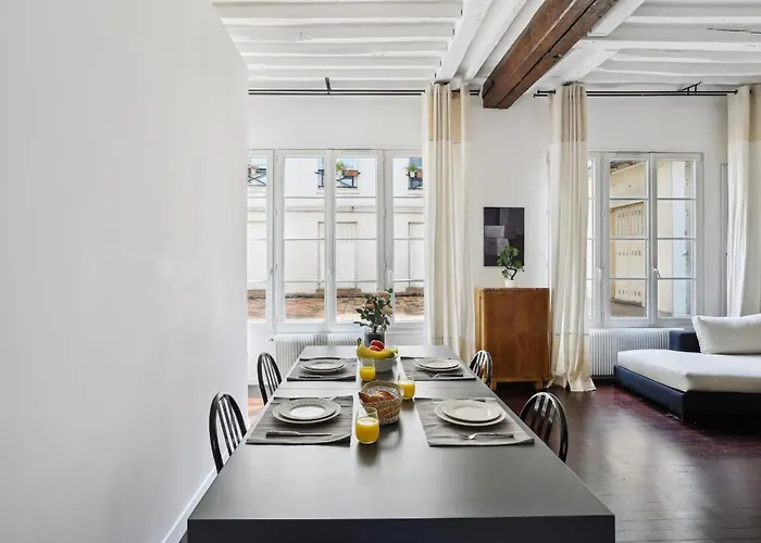 Saint Germain & Buci - 2br - Cityapartmentstay